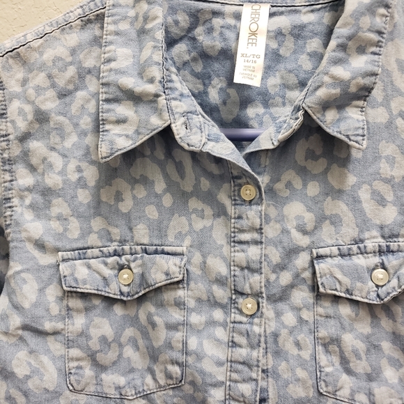 Cherokee XL 14/16 Animal Print Denim Shirt - Picture 2 of 8